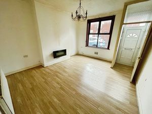 Lounge- click for photo gallery